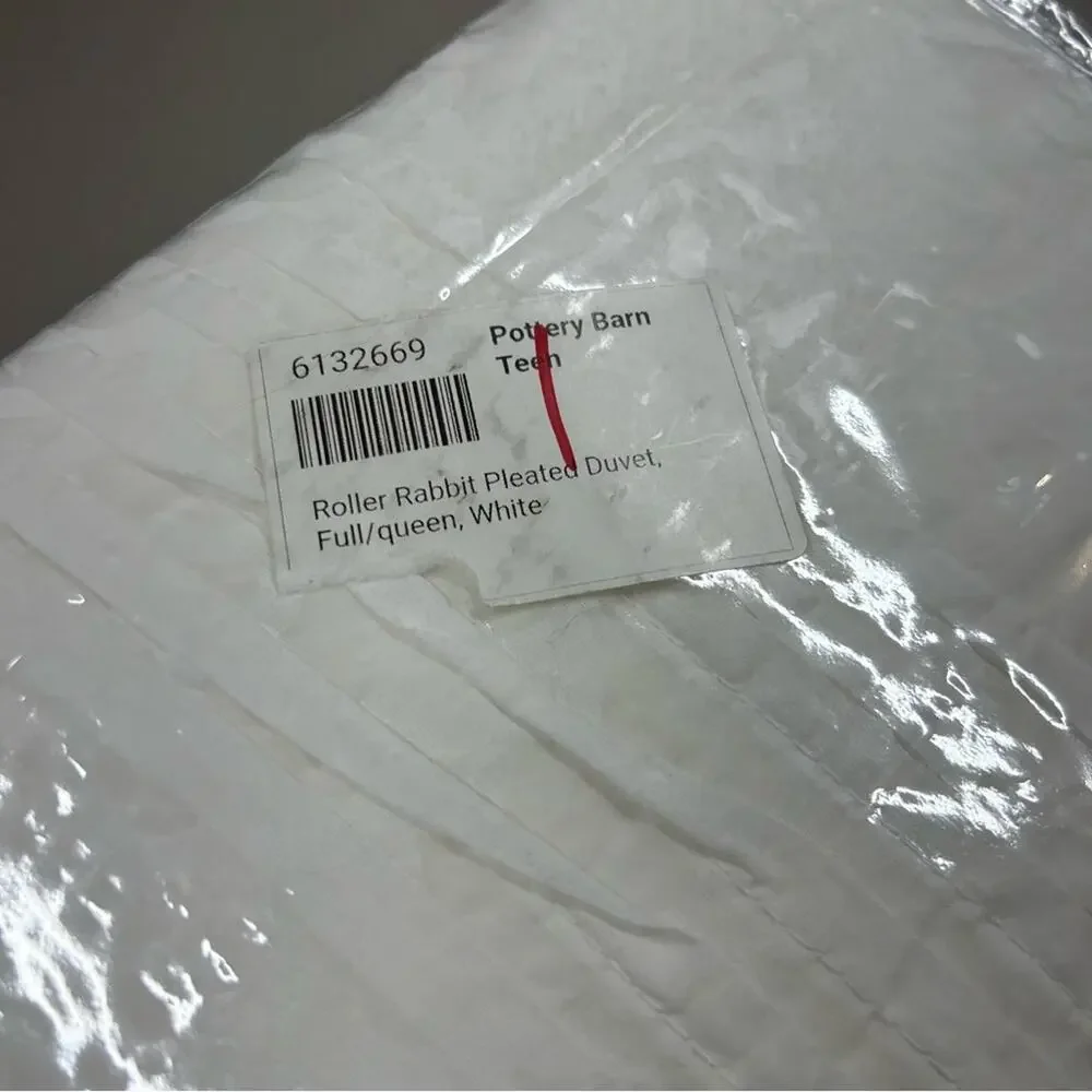 Roller Rabbit Pottery Barn White Pleated Diamond Duvet Cover Full / Queen NEW
